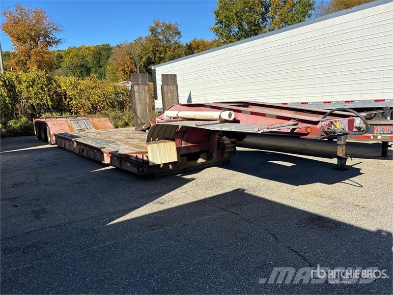 Eager Beaver 50GSL-PT Tri/A Lowboy Trailer Низкорамные прицепы