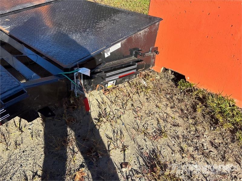 East Mfg Texas 32 ft T/A Gooseneck Equipment Trailer Prikolice za prevoz vozil