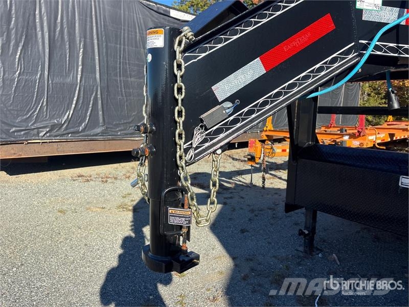 East Mfg Texas 32 ft T/A Gooseneck Equipment Trailer Prikolice za prevoz vozil