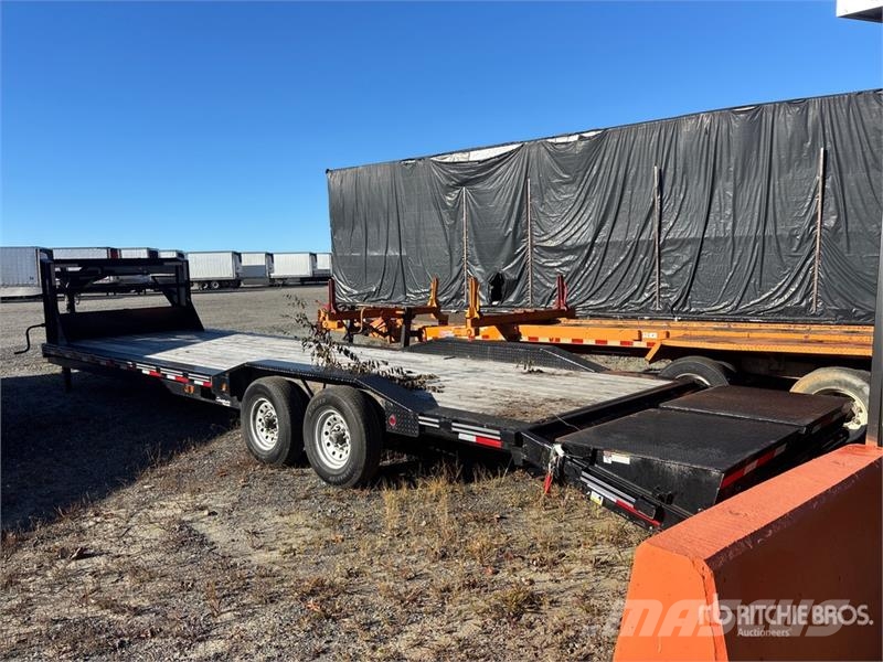 East Mfg Texas 32 ft T/A Gooseneck Equipment Trailer Prikolice za prevoz vozil