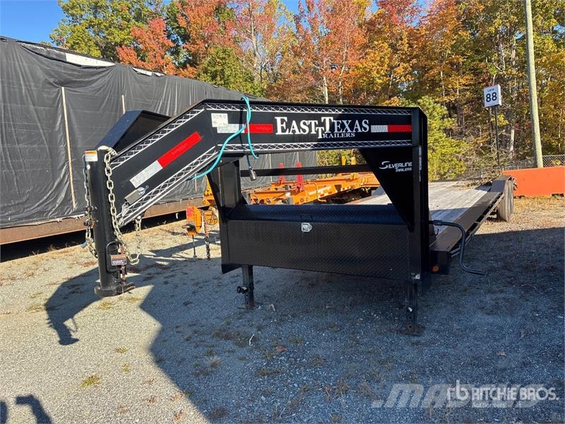 East Mfg Texas 32 ft T/A Gooseneck Equipment Trailer Prikolice za prevoz vozil