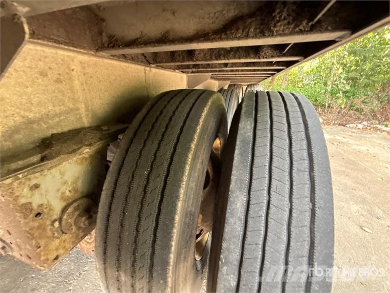 East SE 48 ft Tri/A Aluminum Live Bottom Trailer ウォーキングフロアー(セミトレーラー)