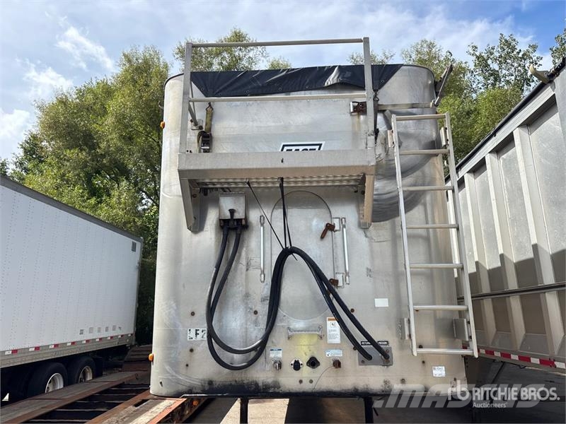 East SE 48 ft Tri/A Aluminum Live Bottom Trailer ウォーキングフロアー(セミトレーラー)