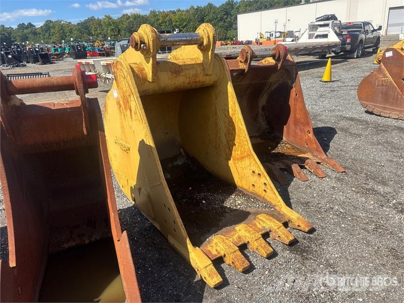 Entek 42 in 2 cyd Digging Excavator Bucket - Fits Cat 34 Buckets