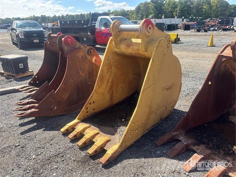 Entek 42 in 2 cyd Digging Excavator Bucket - Fits Cat 34 Buckets