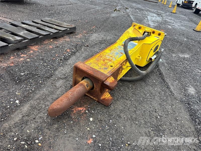 Epiroc HB2500 16 in Hydraulic Breaker Гидромолоты