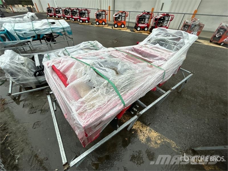 ET13-RED Electric Mini Trike (Unused) Cars
