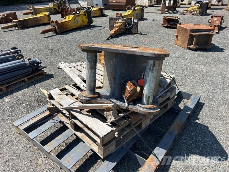 Excavator Ripper - Fits John Deere/Hitachi 350 Skarifikatori