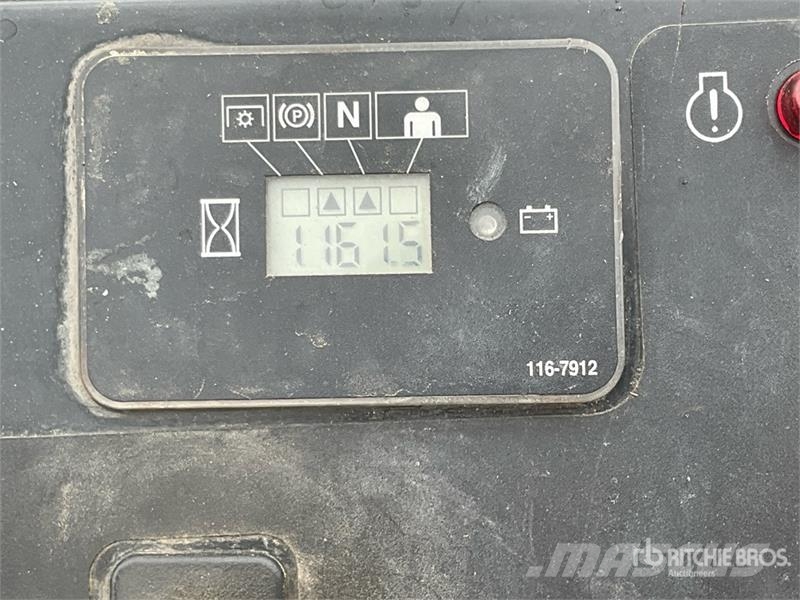Exmark Lazer Z S-Series Walk-Behind 60 in Lawn Mower Vrtni traktor kosilnice