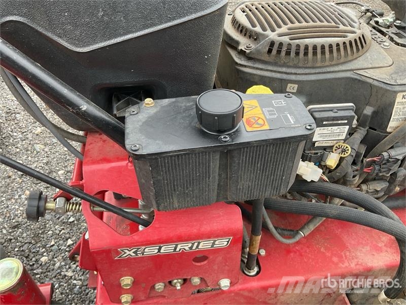 Exmark Lazer Z S-Series Walk-Behind 60 in Lawn Mower Vrtni traktor kosilnice