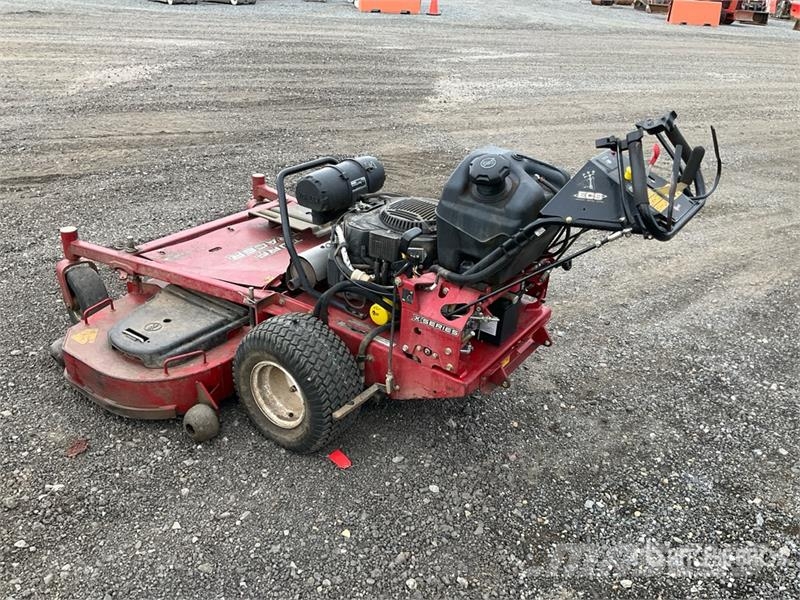 Exmark Lazer Z S-Series Walk-Behind 60 in Lawn Mower Vrtni traktor kosilnice