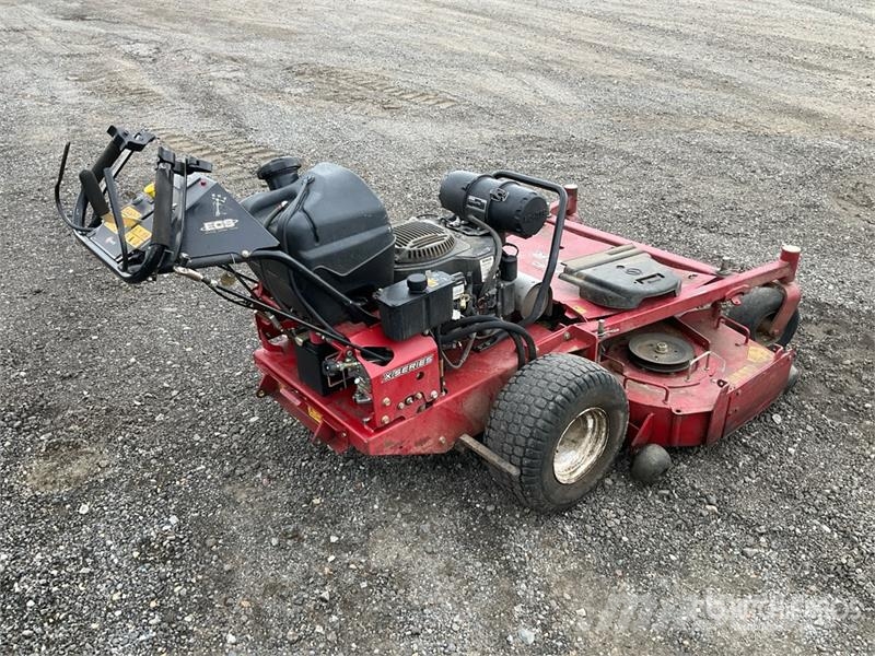 Exmark Lazer Z S-Series Walk-Behind 60 in Lawn Mower Vrtni traktor kosilnice