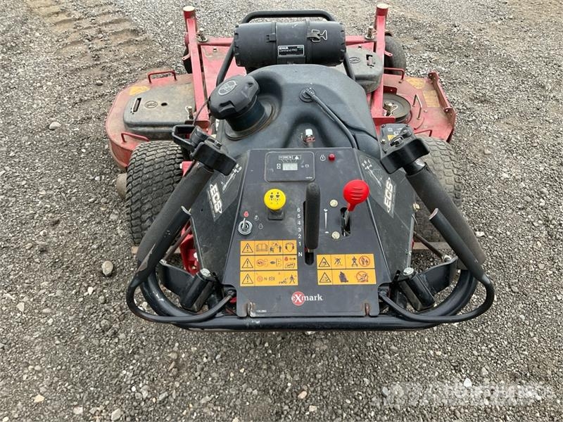 Exmark Lazer Z S-Series Walk-Behind 60 in Lawn Mower Vrtni traktor kosilnice