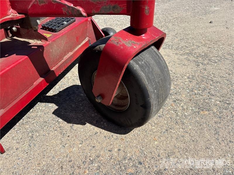 Exmark Lazer Z S-Series 72 in Lawn Mower Samochodné kosačky