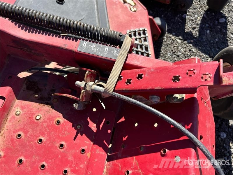 Exmark Lazer Z X-Series 72 in Lawn Mower Sodo traktoriukai-vejapjovės