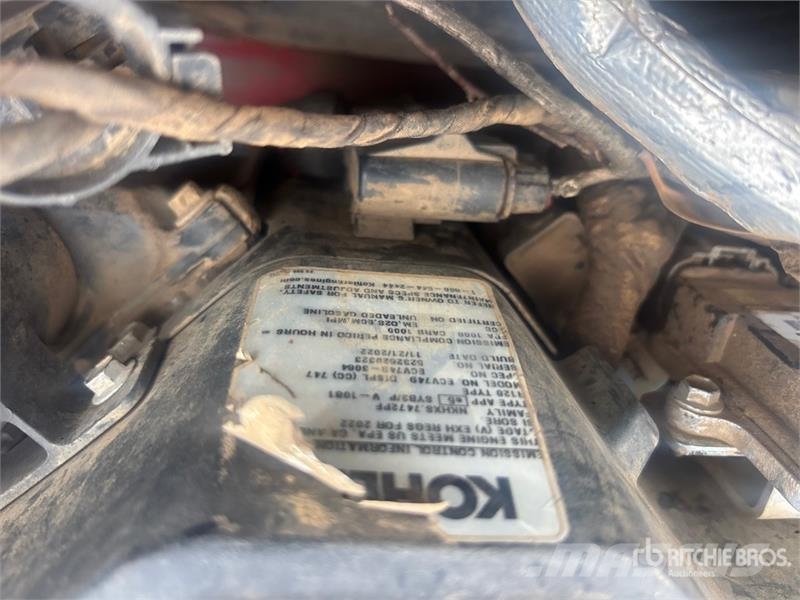 Exmark Lazer Z X-Series Zero-Turn 72 in Lawn Mower Vrtni traktor kosilnice