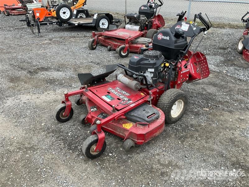 Exmark Turf Tracer S-Series Stand-On 48 in Lawn Mower Vrtni traktor kosilnice