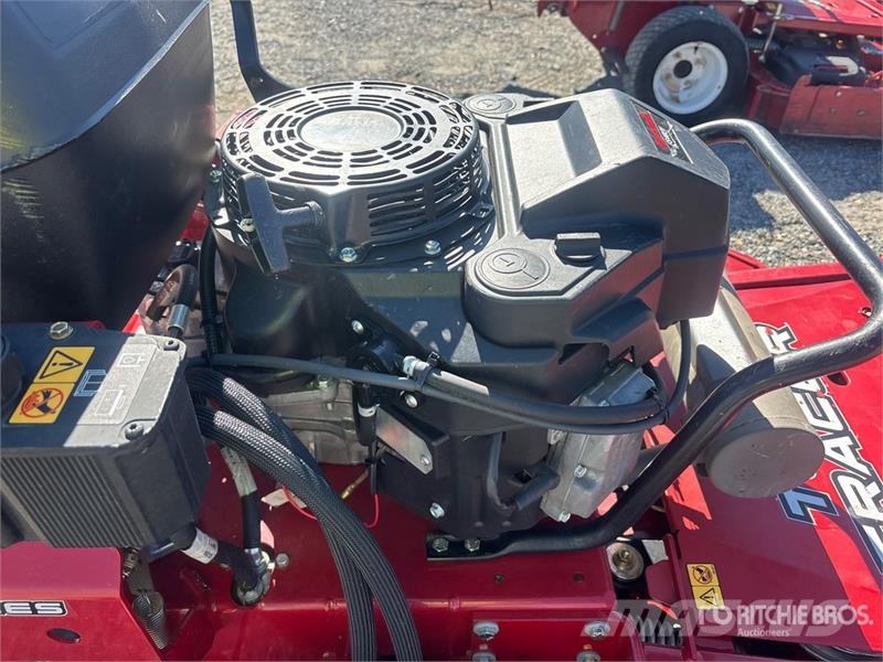 Exmark Turf Tracer S-Series Stand-On Lawn Mower Vrtni traktor kosilnice
