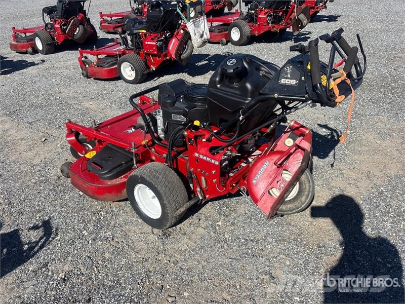 Exmark Turf Tracer S-Series Stand-On Lawn Mower Vrtni traktor kosilnice