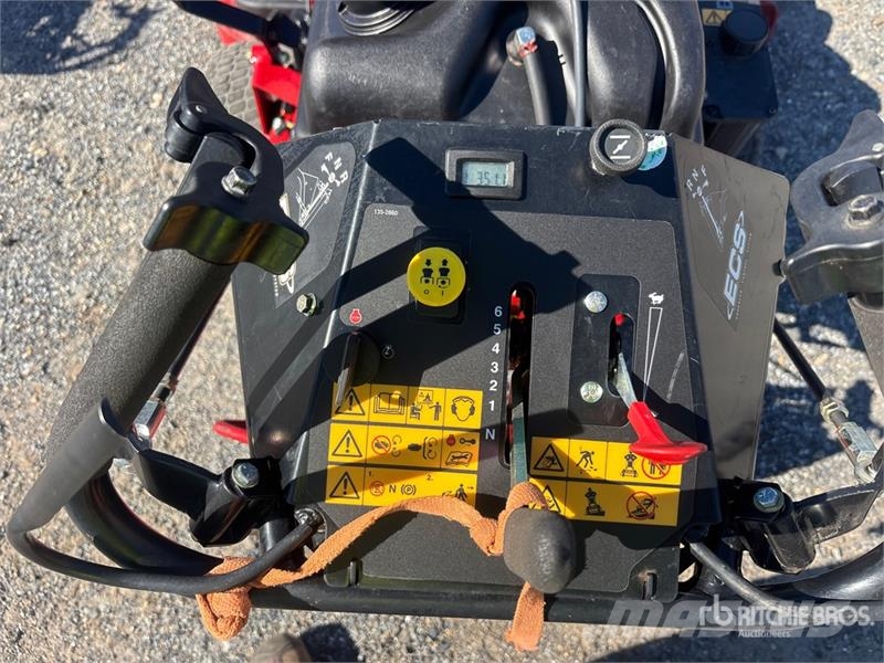 Exmark Turf Tracer S-Series Stand-On Lawn Mower Vrtni traktor kosilnice