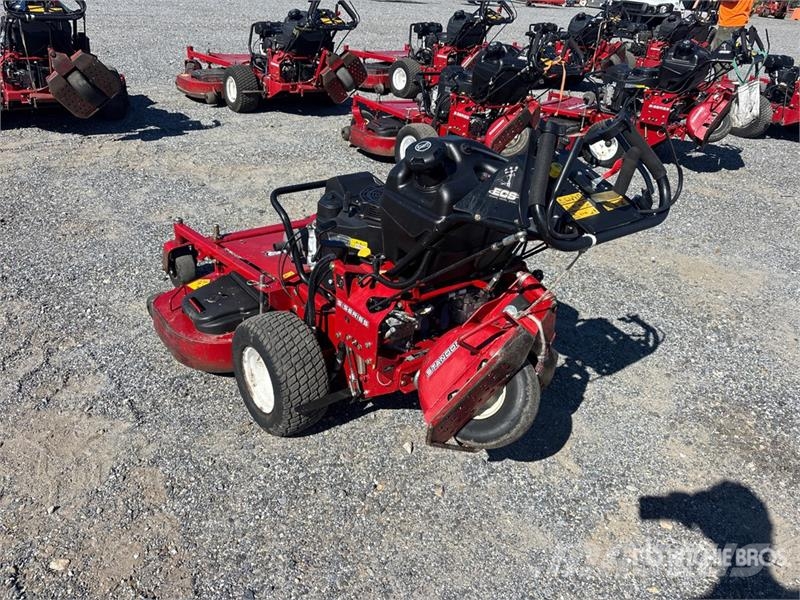 Exmark Turf Tracer S-Series Stand-On Lawn Mower Vrtni traktor kosilnice