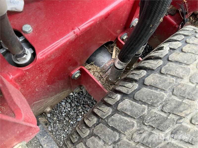 Exmark Turf Tracer S-Series Stand-On 48 in Lawn Mower Vrtni traktor kosilnice