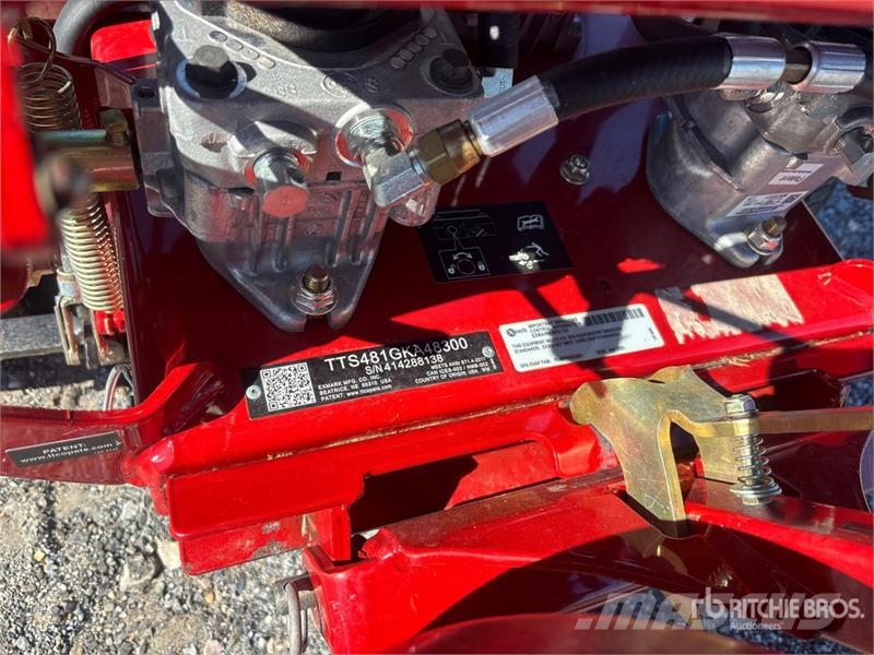 Exmark Turf Tracer S-Series Stand-On Lawn Mower Vrtni traktor kosilnice