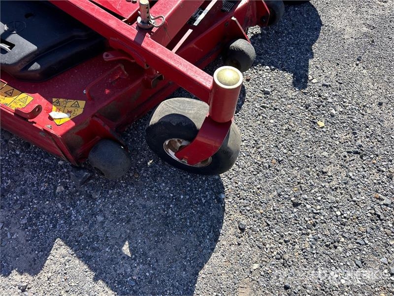 Exmark Turf Tracer X-Series Stand-On Lawn Mower Vrtni traktor kosilnice