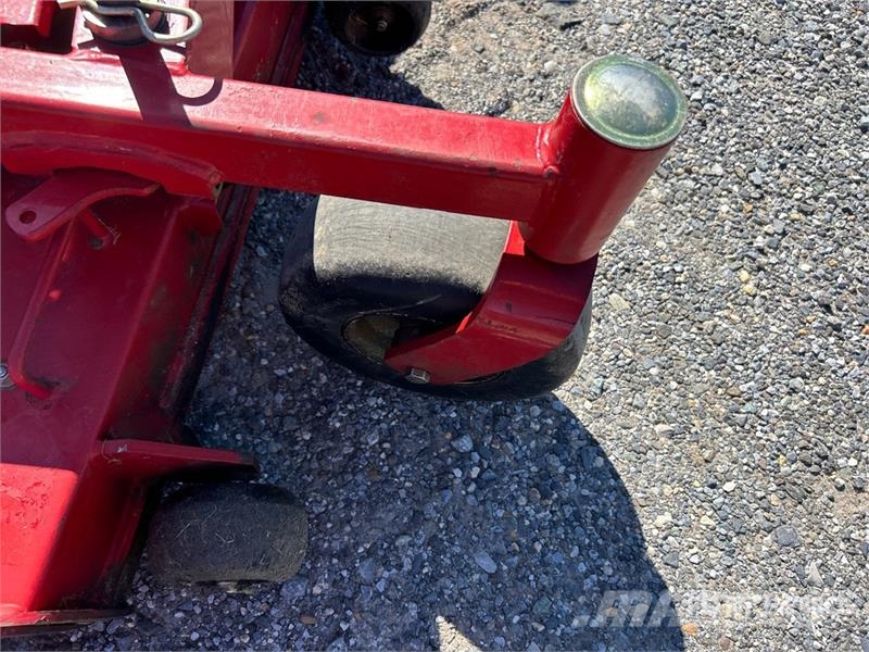 Exmark Turf Tracer X-Series Stand-On Lawn Mower Vrtni traktor kosilnice