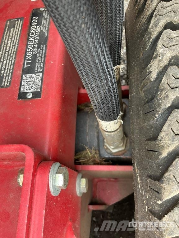 Exmark Turf Tracer X-Series Stand-On Lawn Mower Vrtni traktor kosilnice