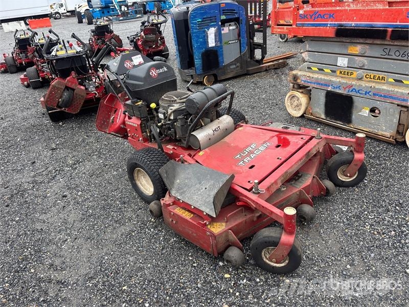 Exmark Turf Tracer X-Series 4x2 Stand-On Lawn Mower ركوب الحشائش