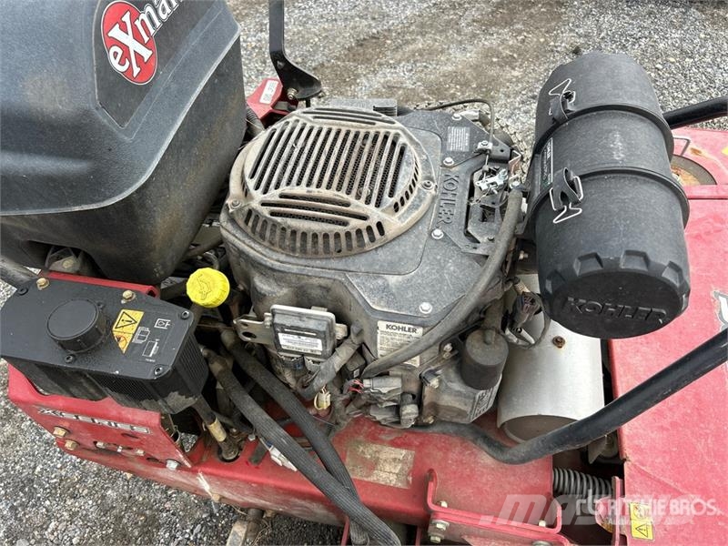 Exmark Turf Tracer X-Series Stand-On Lawn Mower 騎乘式割草機