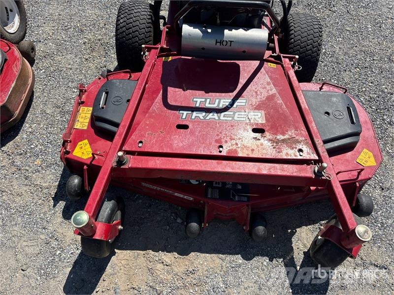 Exmark Turf Tracer X-Series 4x2 Ride-On Lawn Mower Vrtni traktor kosilnice