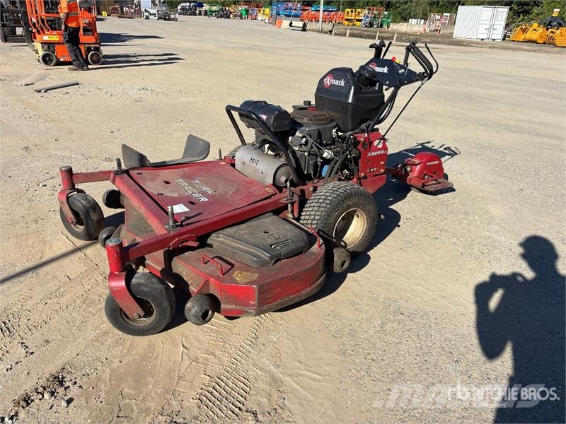 Exmark Turf Tracer X-Series Stand-On Lawn Mower ركوب الحشائش