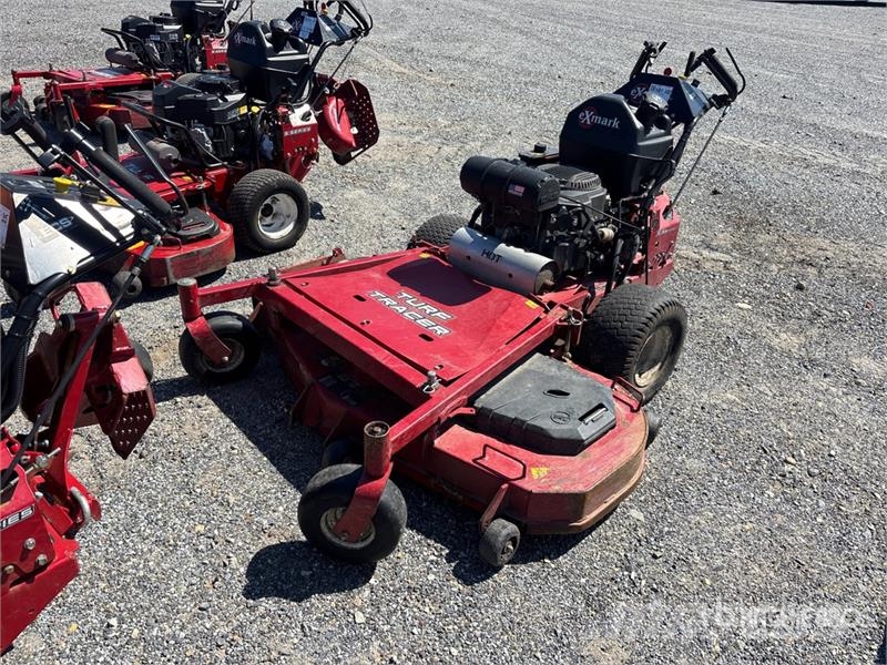 Exmark Turf Tracer X-Series 4x2 Ride-On Lawn Mower Vrtni traktor kosilnice