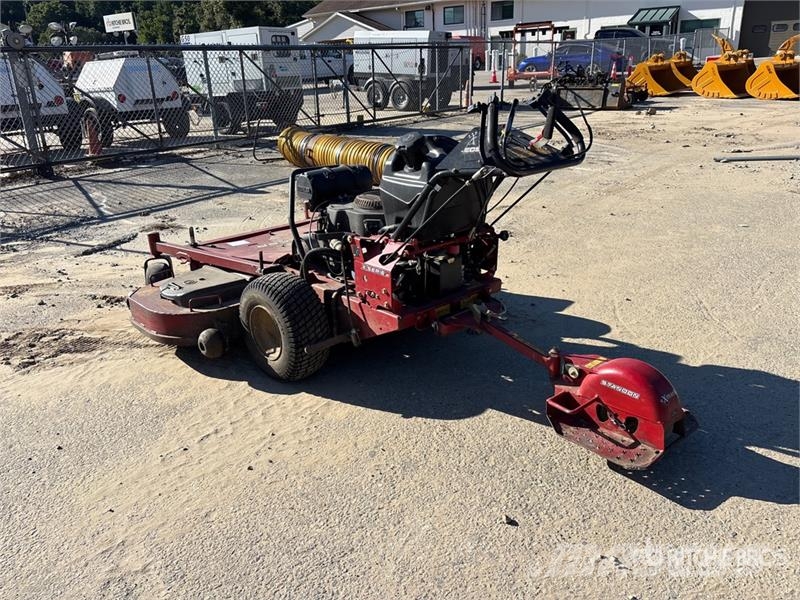 Exmark Turf Tracer X-Series Stand-On Lawn Mower ركوب الحشائش