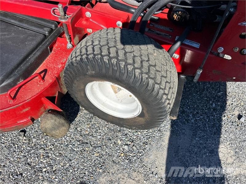 Exmark Turf Tracer X-Series Stand-On Lawn Mower Vrtni traktor kosilnice