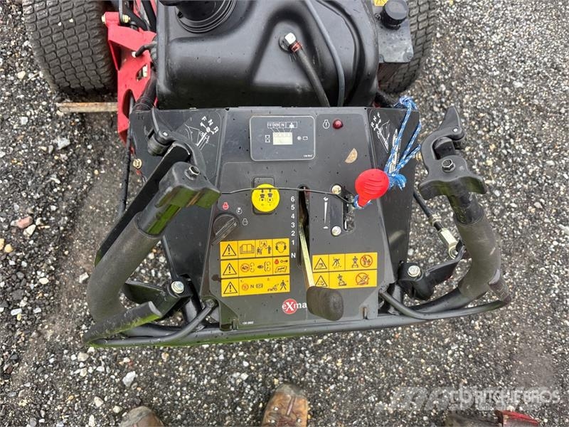 Exmark Turf Tracer X-Series 4x2 Walk-Behind Lawn Mower ركوب الحشائش