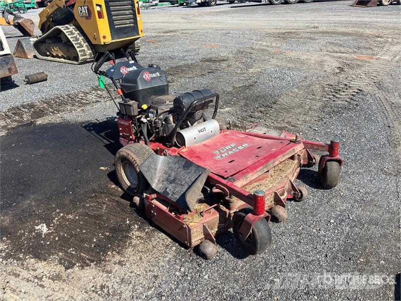 Exmark Turf Tracer X-Series 4x2 Stand-On Lawn Mower 騎乘式割草機