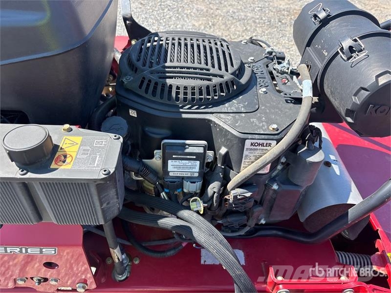 Exmark Turf Tracer X-Series 4x2 Ride-On Lawn Mower Vrtni traktor kosilnice