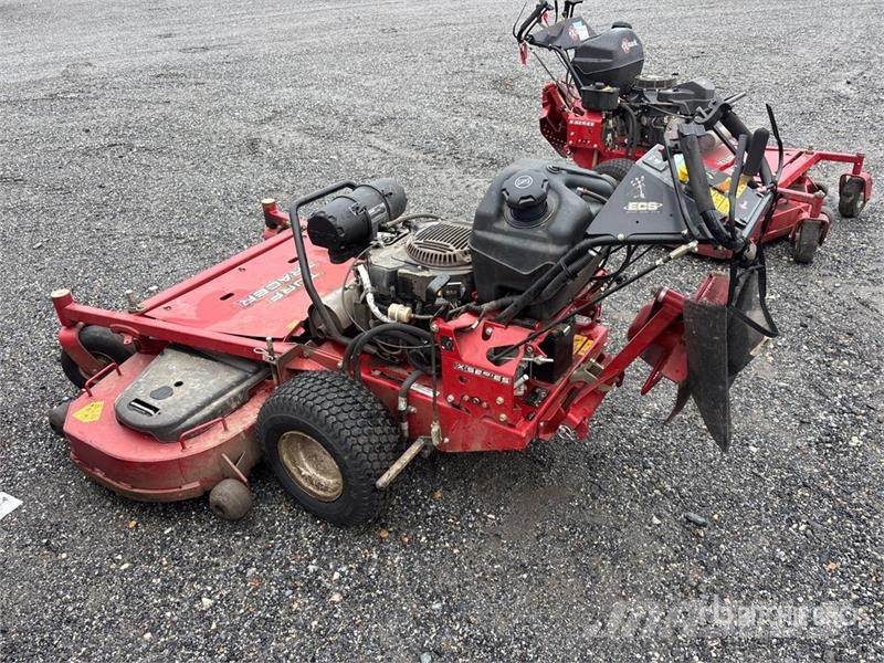 Exmark Turf Tracer X-Series 4x2 Stand-On Lawn Mower ركوب الحشائش