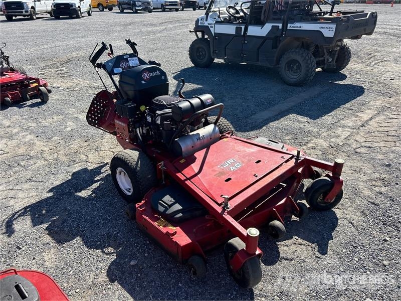 Exmark Turf Tracer X-Series Stand-On Lawn Mower Vrtni traktor kosilnice
