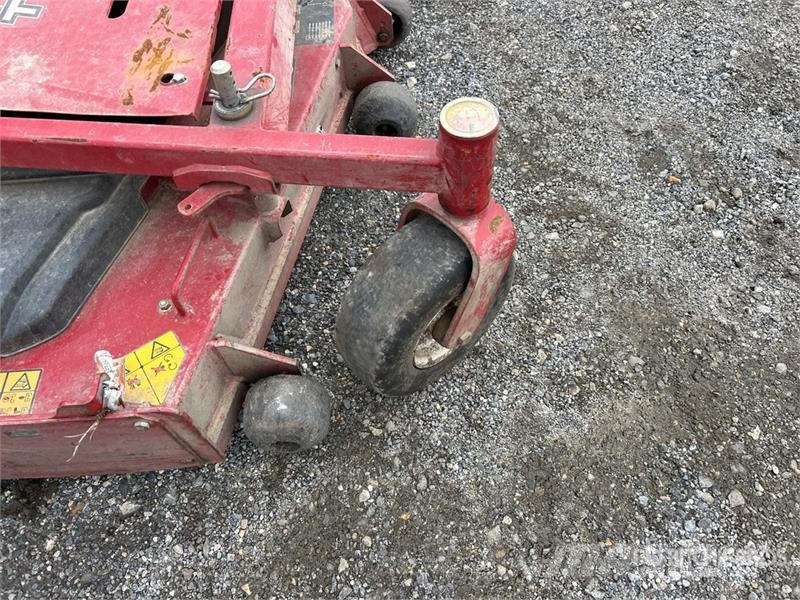Exmark Turf Tracer X-Series Stand-On Lawn Mower 騎乘式割草機