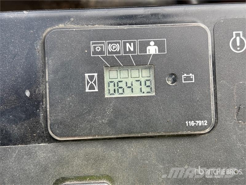 Exmark Turf Tracer X-Series Stand-On 60 in. Lawn Mower Vrtni traktor kosilnice