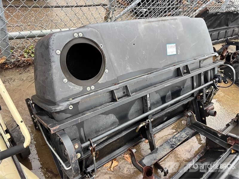 Exmark UltraVac Mower Catching System Сільгосптехніка - Інші