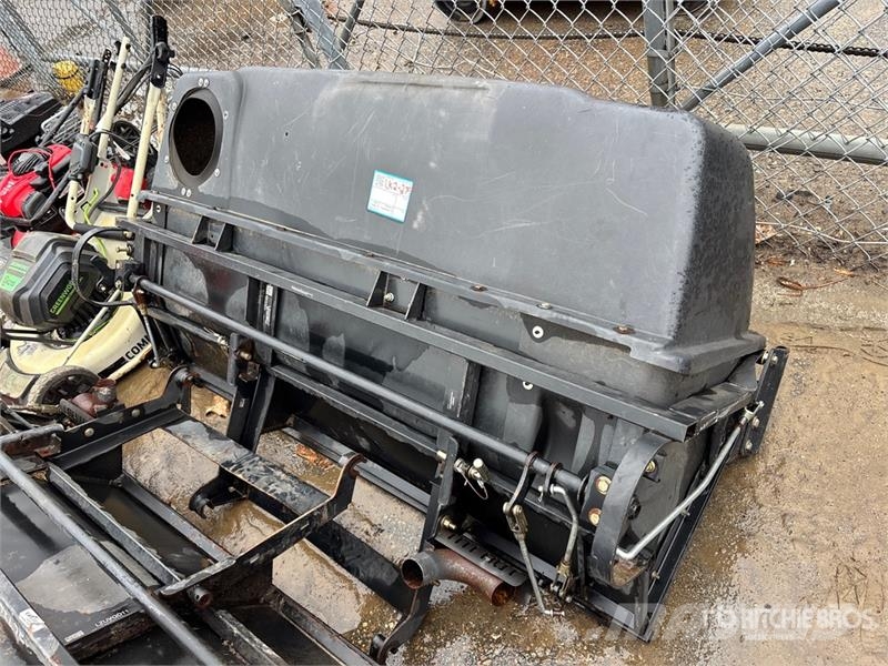 Exmark UltraVac Mower Catching System Сільгосптехніка - Інші