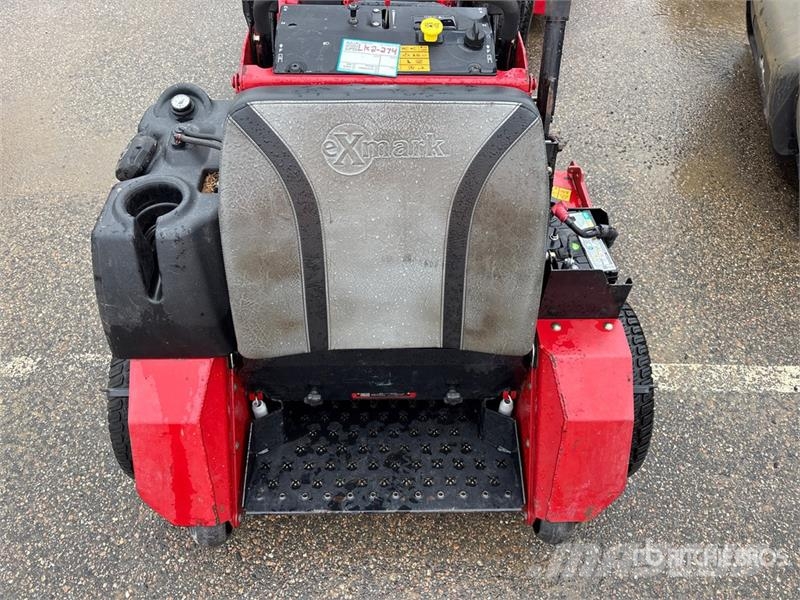 Exmark Vertex Stand-On Lawn Mower Самохідні газонокосарки