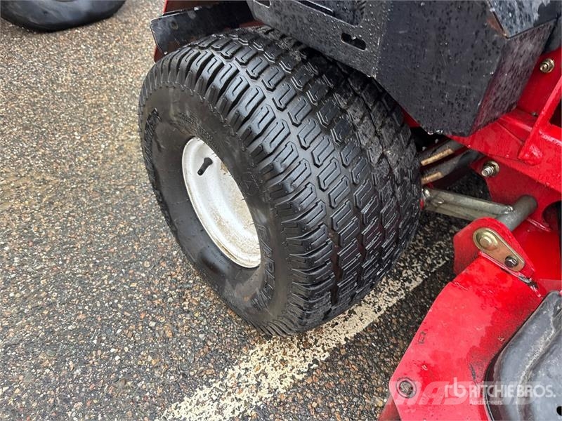 Exmark Vertex Stand-On Lawn Mower Самохідні газонокосарки