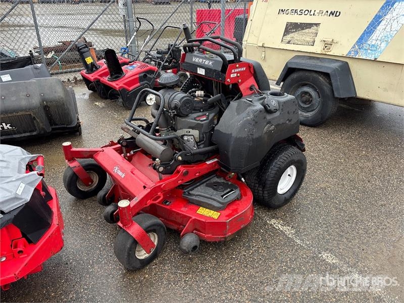 Exmark Vertex Stand-On Lawn Mower Самохідні газонокосарки