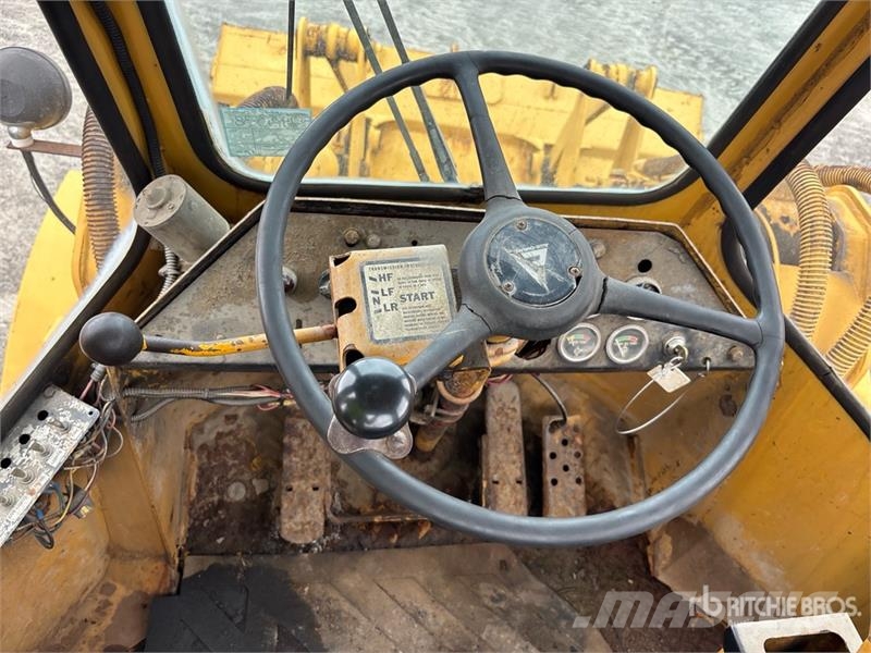 Fiat-Allis 745D Wheel Loader Фронтальні навантажувачі